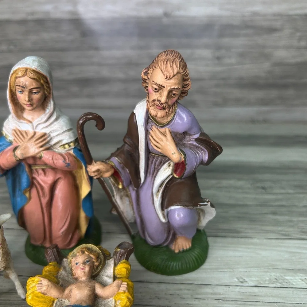 Nativity Figures Italy Jesus Mary Joseph Sheep 600 601 Vintage